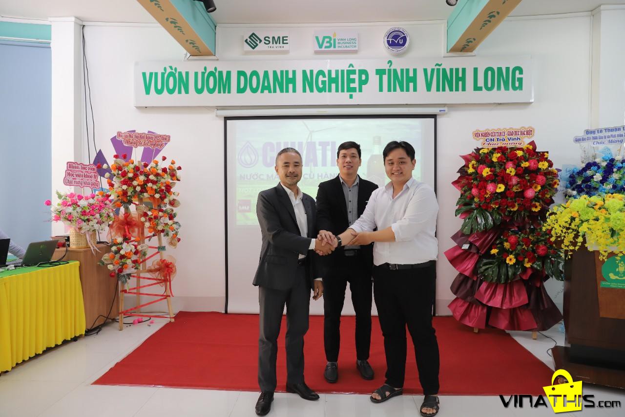 385b9fe5e1b708e951a6rgb(57, 2, 24);601