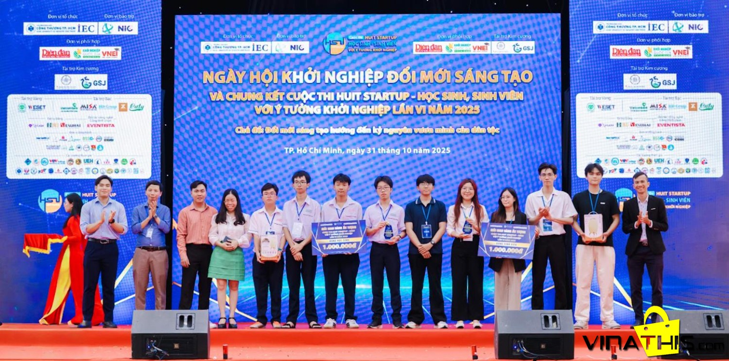 Trường Thpt Nguyễn Chí Thanh đồng thời nhận được giải gian hàng trưng bày đẹp nhất