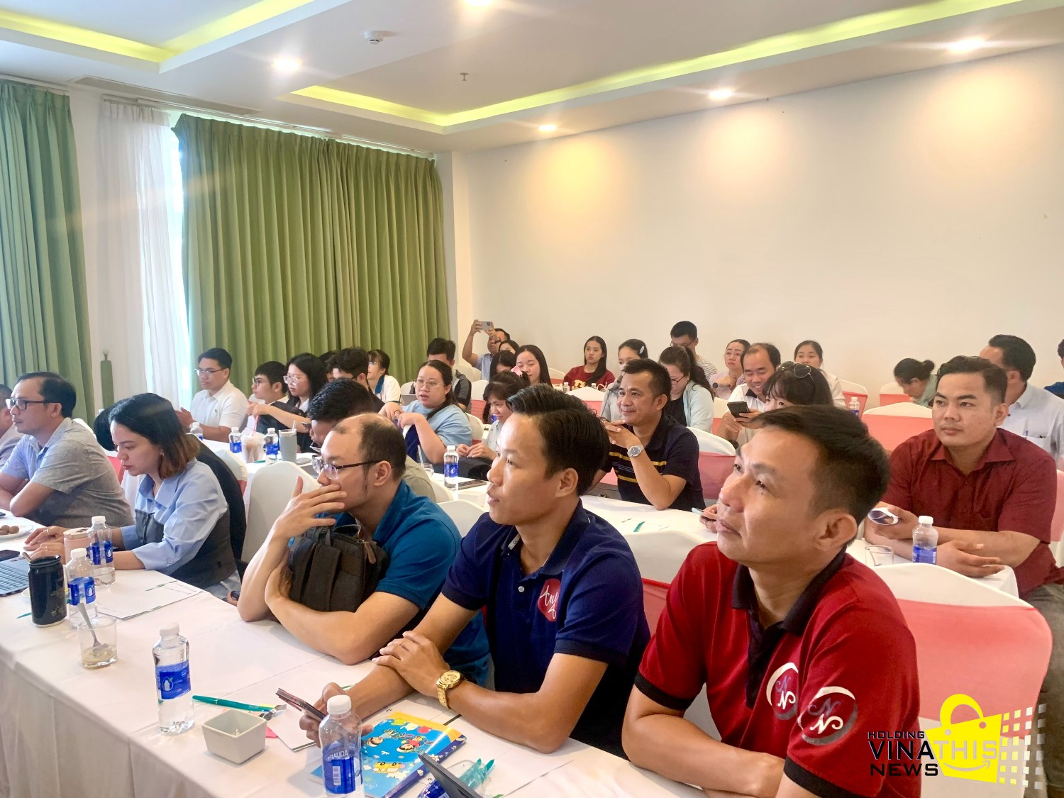 dao tao AI Vinh Long1