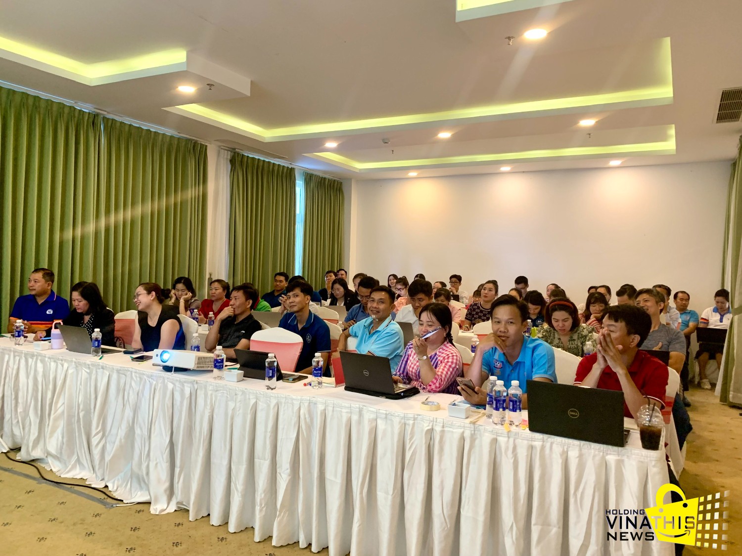 dao tao AI Vinh Long7