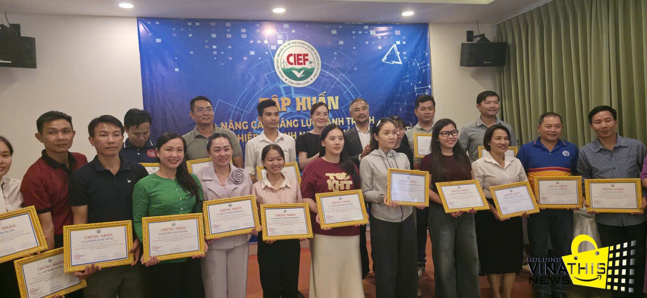 dao tao AI Vinh Long8