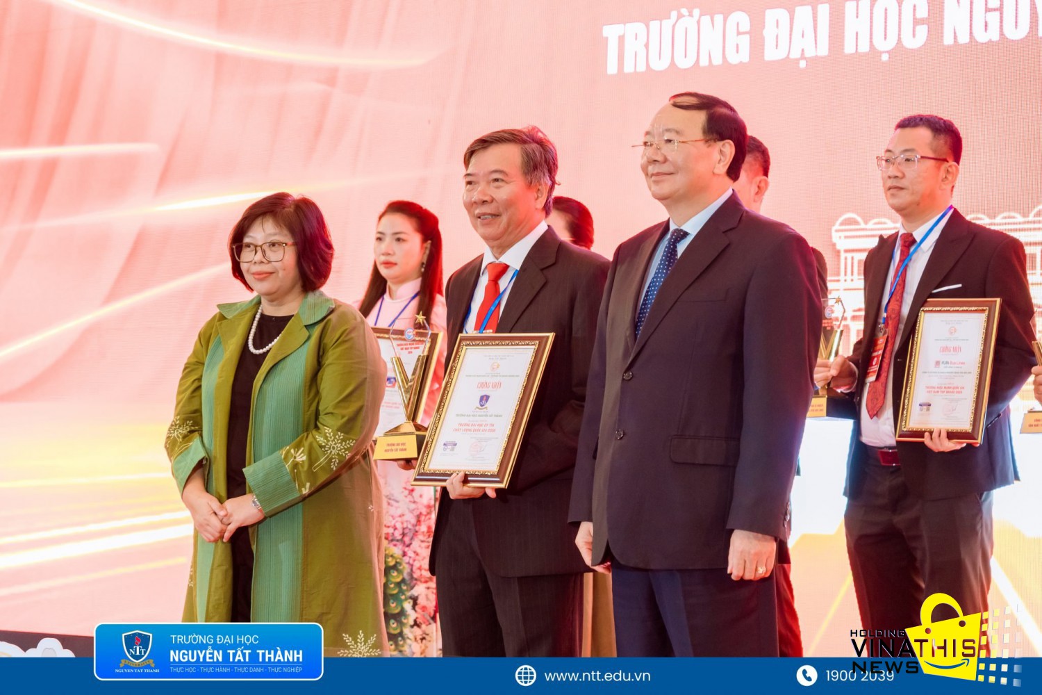 Trường ĐH Nguyễn Tất Thành vào Top 10 đại học uy tín – chất lượng quốc gia 2026